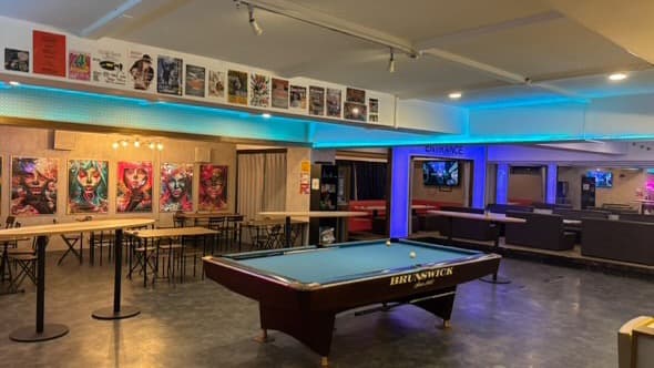 ENTRANCE｜那覇の貸切パーティー会場・50〜120名・深夜OK